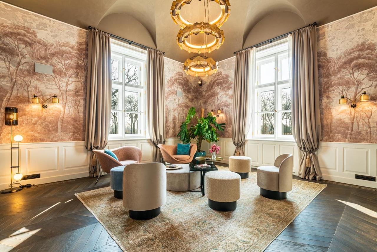 Botaniq Castle Of Tura - Small Luxury Hotels Of The World 외부 사진