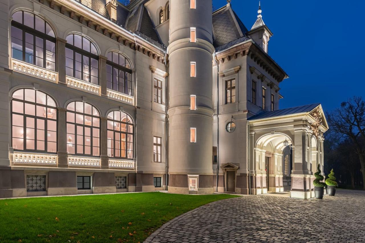 Botaniq Castle Of Tura - Small Luxury Hotels Of The World 외부 사진