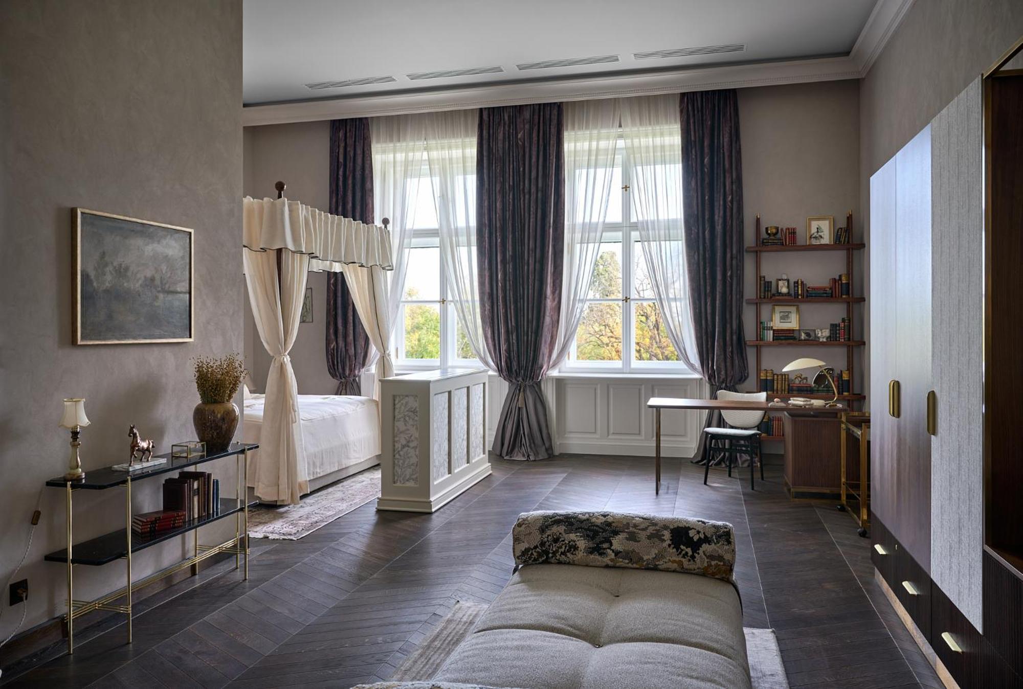Botaniq Castle Of Tura - Small Luxury Hotels Of The World 외부 사진